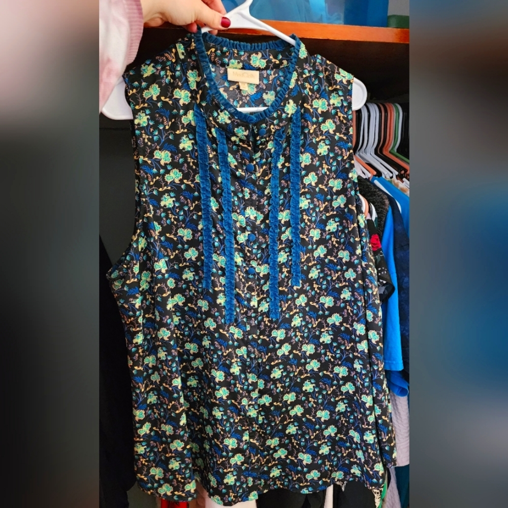 Modcloth 2X Floral Sleeveless Top